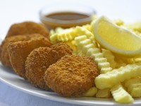 6 Stück Nuggets mit Pommes